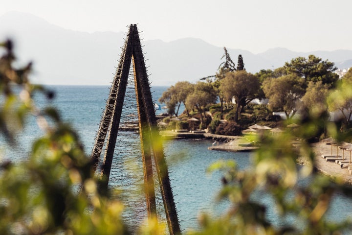 Magdalena Abakanowicz, The Painful Pyramids