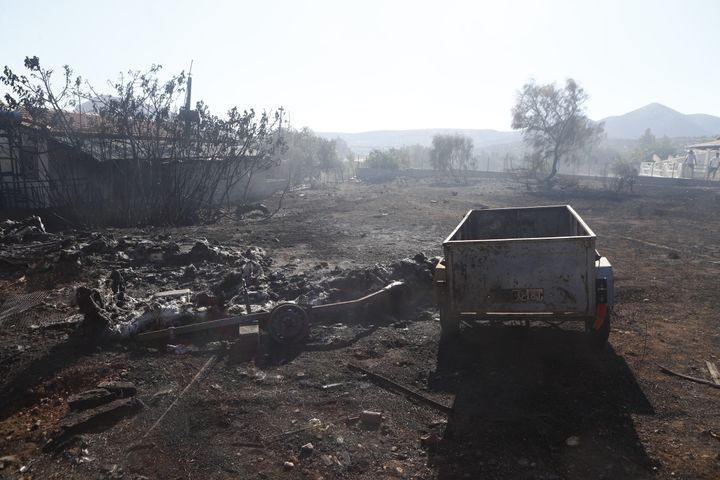 Πυρκαγιά στην λεωφόρο Βάρης - Κορωπίου, Τετάρτη 19 Ιουνίου 2024. (ΣΩΤΗΡΗΣ ΔΗΜΗΤΡΟΠΟΥΛΟΣ/EUROKINISSI)