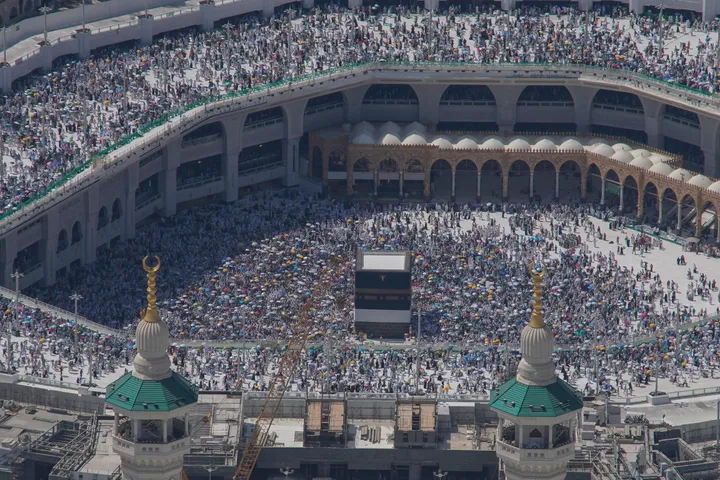 Over 1,000 Pilgrims Died During This Year’s Hajj Pilgrimage In Saudi Arabia, Officials Say (huffpost.com)