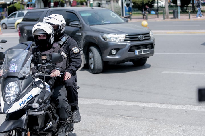 Στον εισαγγελέα οι συλληφθέντες για τη δολοφονία του Γιώργου Καραϊβάζ- Σάββατο 29 Απριλίου 2023