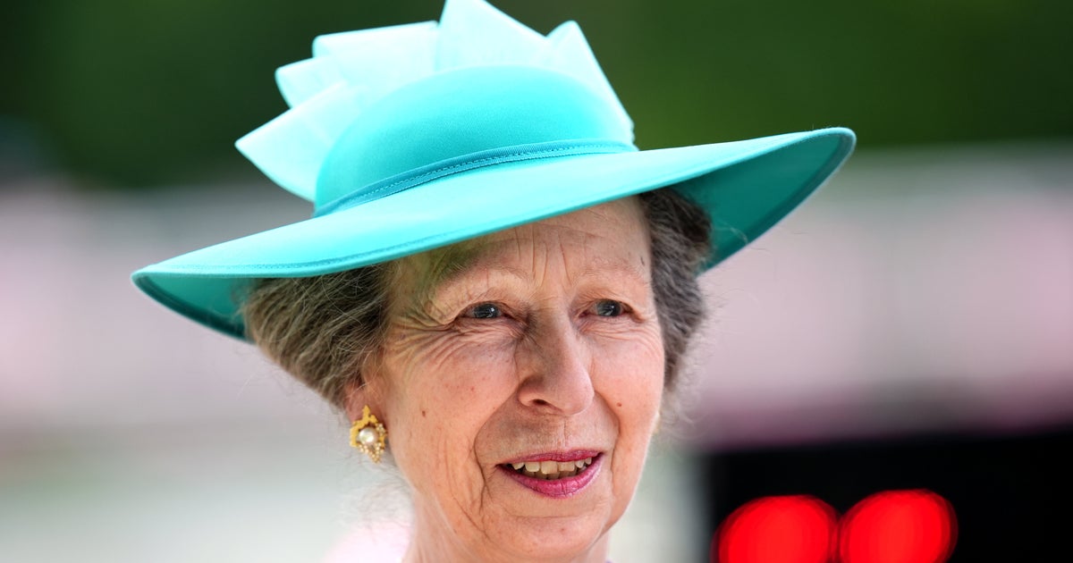 Princess Anne Breaks Silence After Hospitalization | HuffPost Latest News