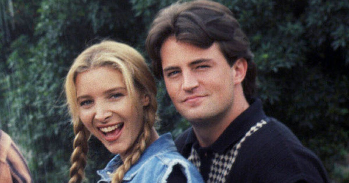 Lisa Kudrow Opens Up About Recently Discovering Hand-Written Note From Matthew Perry