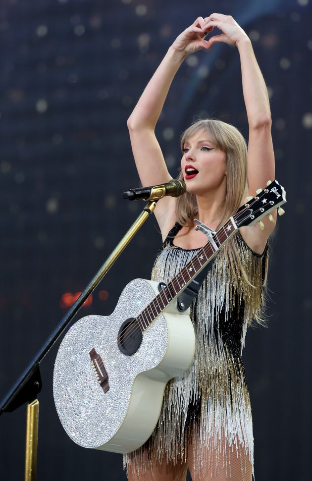 Taylor Swift's Fearless guitar is even more special when you know the story behind it