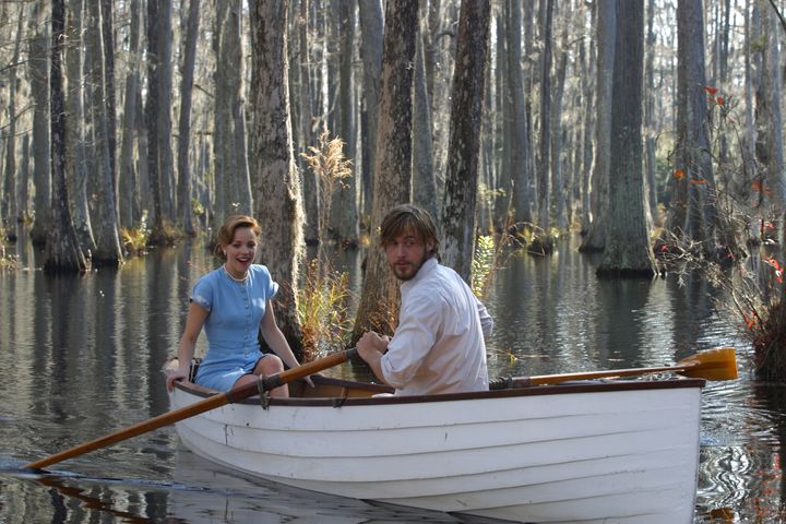 Allie and Noah's rowboat scene is one of The Notebook's most iconic sequences