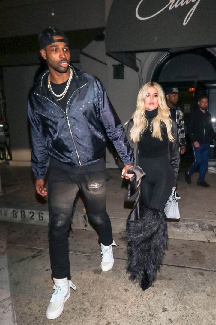 Khloé Kardashian dan Tristan Thompson difoto pada 13 Januari 2019, di Los Angeles.