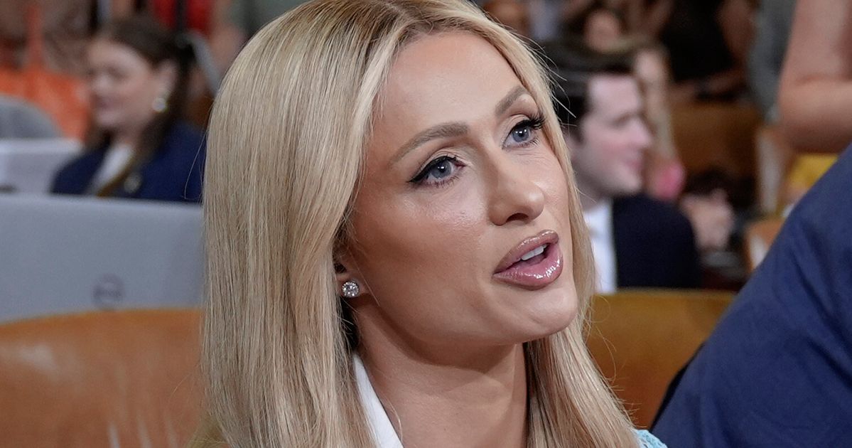 Paris Hilton's Split-Second Voice Change Leaves People Absolutely Stunned