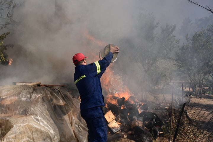 Πυρκαγιά στην Σταμάτα Αττικής, Κυριακή 30 Ιουνίου 2024. (ΜΙΧΑΛΗΣ ΚΑΡΑΓΙΑΝΝΗΣ/EUROKINISSI)