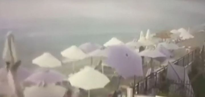 Στιγμιότυπο από το βίντεο από την παραλία της Φούρκας