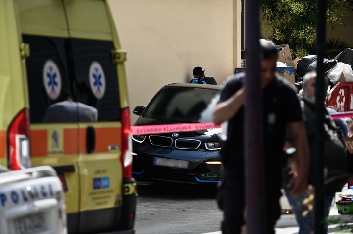 Δολοφονία άνδρα μέσα σε αυτοκίνητο, στη συμβολή των οδών 25ης Μαρτίου και Κρήτης στο Ψυχικό, Τρίτη 2 Ιουλίου 2024. (ΣΩΤΗΡΗΣ ΔΗΜΗΤΡΟΠΟΥΛΟΣ/EUROKINISSI)