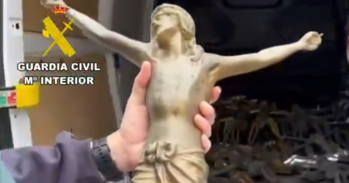 Alleged Crucifix Robbery Ring Busted As 6 Held Over Cemetery Heists Alleged Crucifix Robbery Ring Busted As 6 Held Over Cemetery Heists