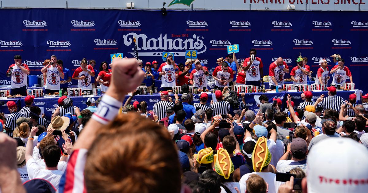 Patrick Bertoletti Wins Nathan’s Hot Dog Eating Contest Amid Reining Champion's Absence