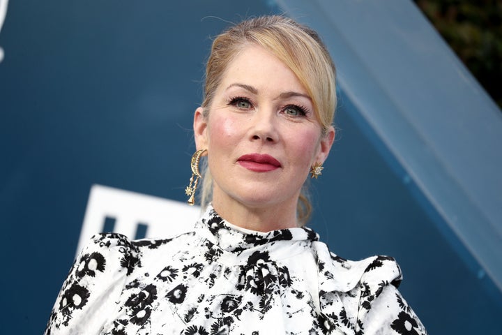 Christina Applegate começou a assistir ao programa de namoro em 2021, após ser diagnosticada com esclerose múltipla.