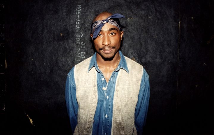 Shakur wurde 1996 bei einer Schießerei aus einem vorbeifahrenden Auto in Las Vegas getötet. Er war 25 Jahre alt.