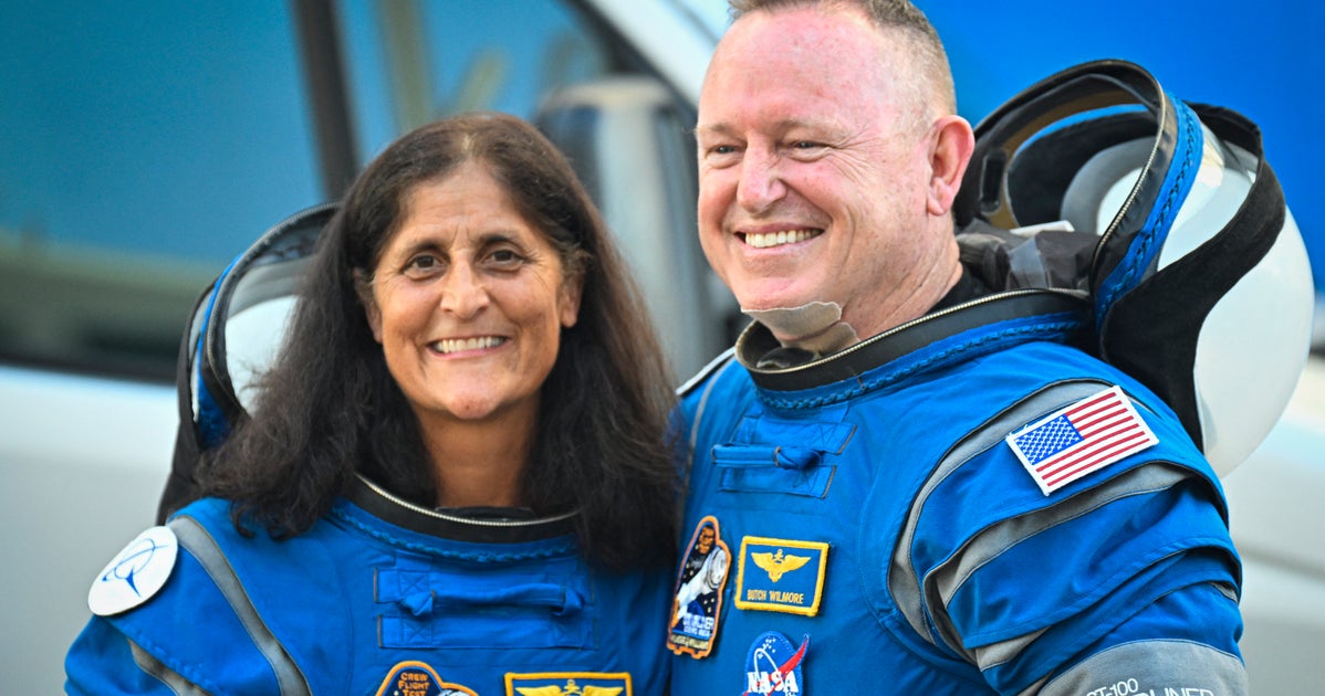 Astronauts Still Hopeful After Return To Earth Delayed