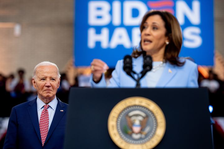 Unmittelbar nach der Debatte drückte Vizepräsidentin Kamala Harris gegenüber Anderson Cooper von CNN ihre Unterstützung für Biden aus.  Sie sagte: 