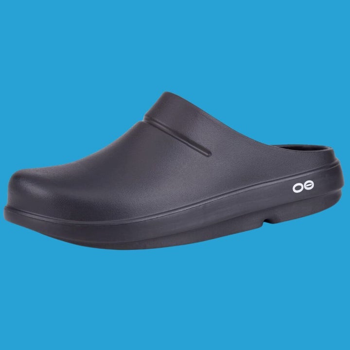 Oocloog slip-on clog.