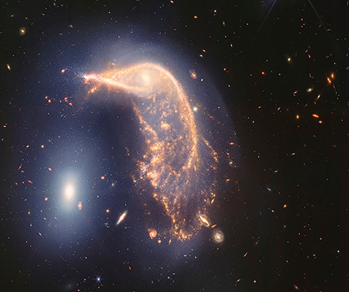 The observatory operated by NASA and the European Space Agency has captured a pair of intertwined galaxies about 326 million light-years away.