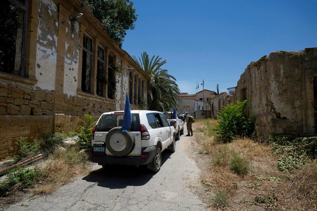 Οχήματα του ΟΗΕ στη νεκρή ζώνη - Λευκωσία, 6 Ιουνίου 2024. 