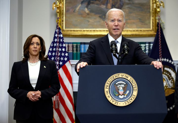 Präsident Joe Biden hält am 14. Juli 2024 im Weißen Haus in Washington, D.C. eine Rede zum versuchten Attentat auf den ehemaligen republikanischen Präsidentschaftskandidaten Donald Trump.  (Foto von: Kevin Deitch/Getty Images)