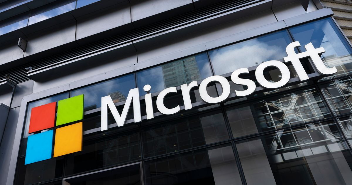 Microsoft Users Worldwide Report Widespread Outages Impacting Banks ...