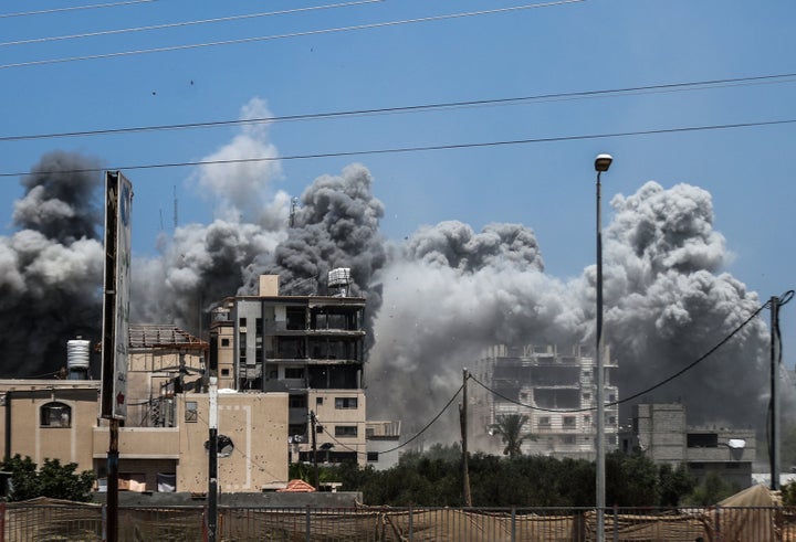 Israeli Airstrikes Kill 13 Palestinians In Central Gaza As Stop Fireplace Talks Proceed Israeli Airstrikes Kill 13 Palestinians In Central Gaza As Stop Fireplace Talks Proceed