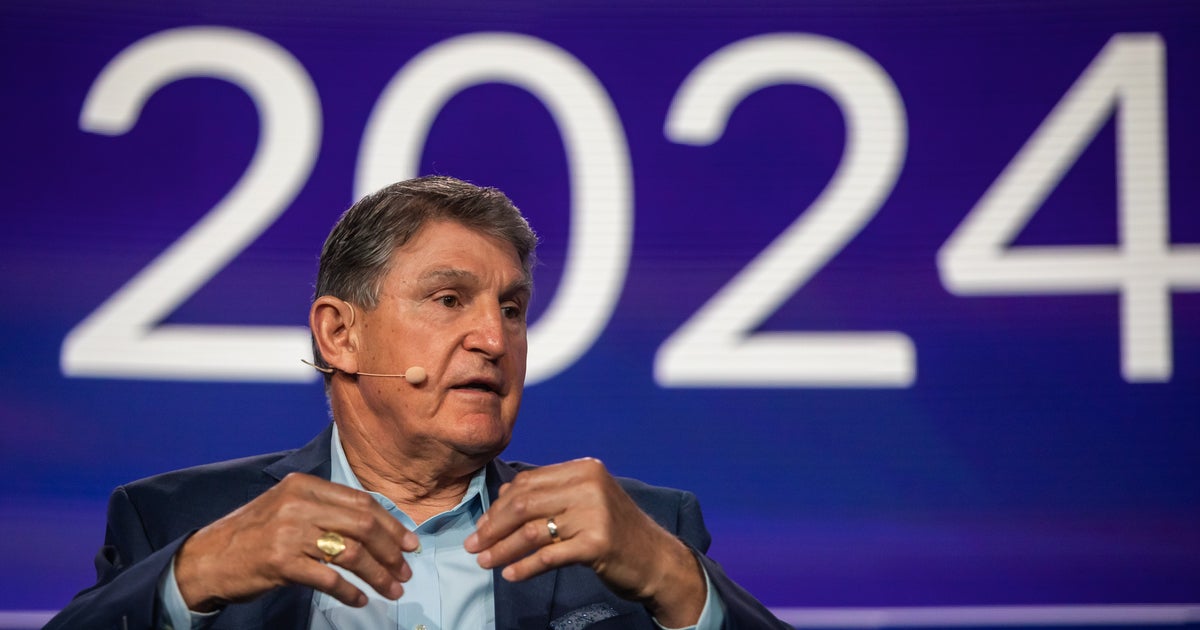 NextImg:Joe Manchin Weighing Re-Registering As A Democrat To Run For 2024 Nomination