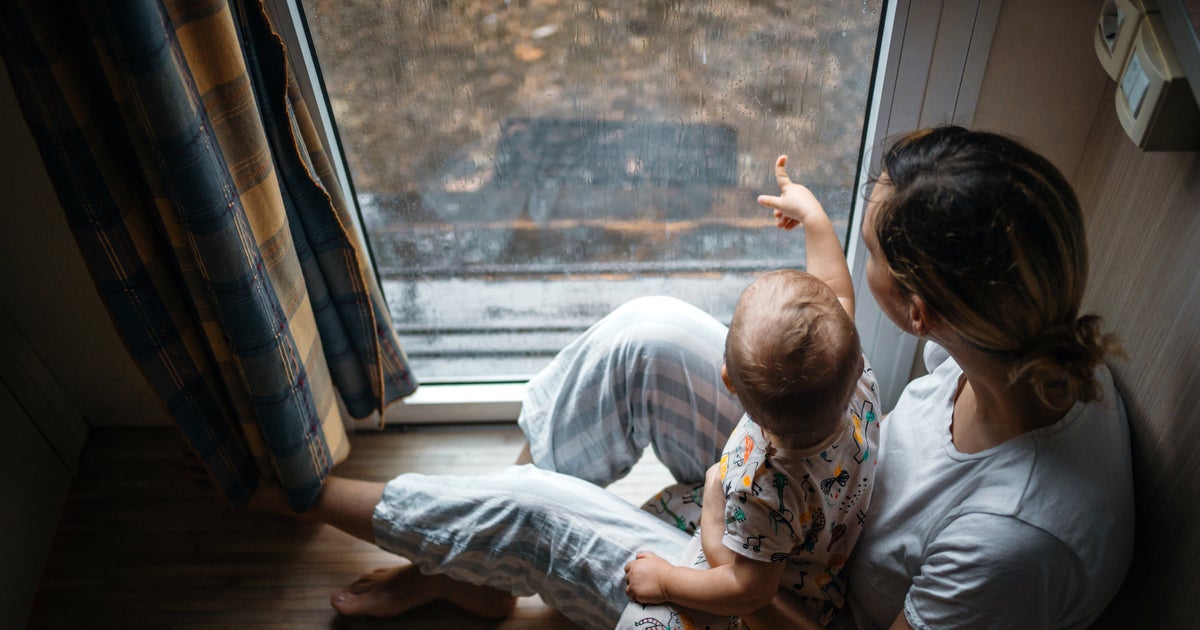 NextImg:6 Things Meteorologists Never, Ever Do During A Thunderstorm