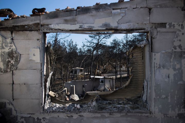 Φωτογραφία αρχείου: 22 Αυγούστου 2018. Όσα άφησε πίσω της η φονική πυρκαγιά.