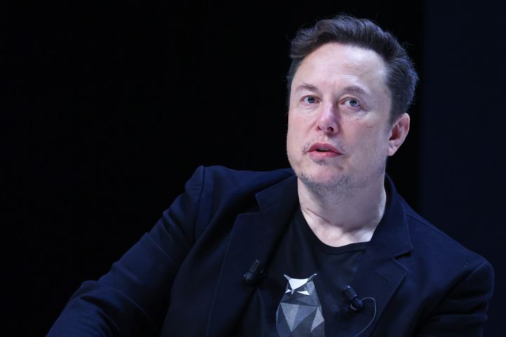 Ο Elon Musk συμμετέχει στην εκδήλωση «Exploring the New Frontiers of Innovation: Mark Read in Conversation with Elon Musk' κατά τη διάρκεια του Cannes Lions International Festival Of Creativity 2024 - Day Three στις 19 Ιουνίου 2024 στις Κάννες της Γαλλίας.