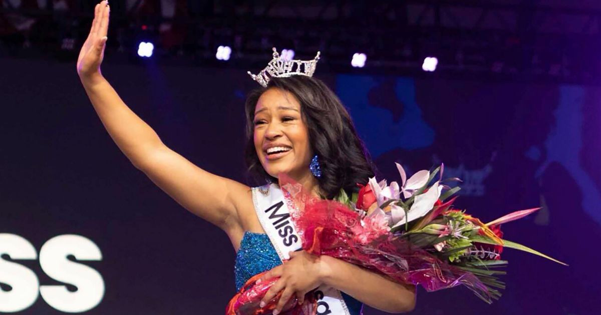 Image for article Miss Kansas Winner Reveals Her Abuser Is In The Audience  HuffPost