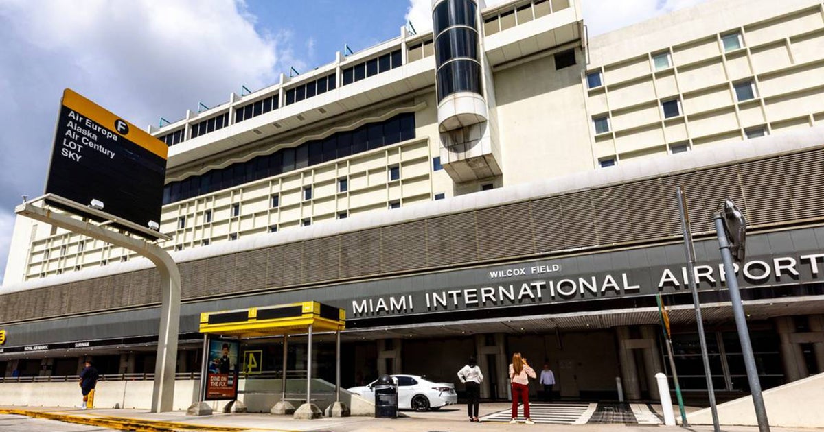 NextImg:17-Year-Old Trans Girl Stabbed Repeatedly At Miami Airport