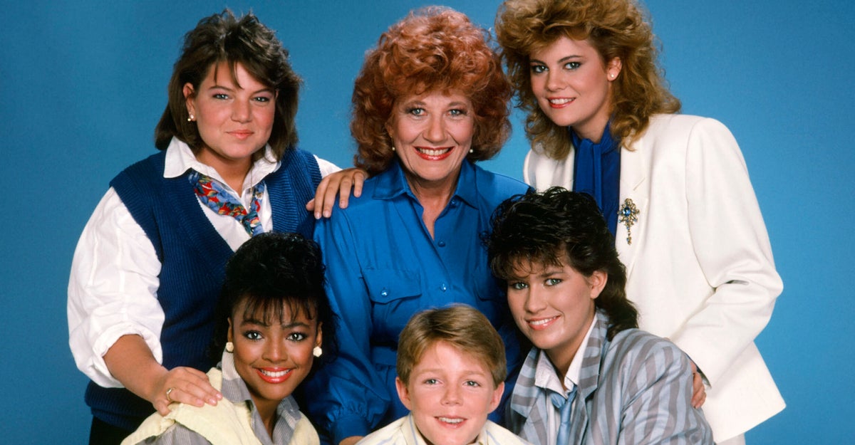 NextImg:Mindy Cohn Blasts 'Greedy B***h' Co-Star For Sabotaging 'Facts Of Life' Revival