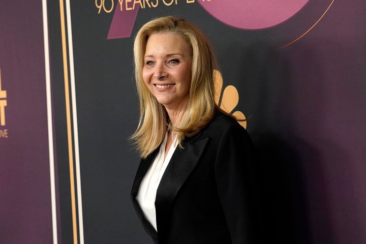 Lisa Kudrow Shares The Real Reason Everyone Is Laughing So Hard In The ...