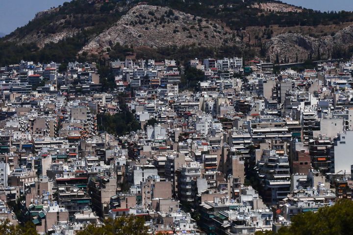 Το «Μητρώο Ιδιοκτησίας και Διαχείρισης Ακινήτων» επιτρέπει στην ΑΑΔΕ να προχωρά σε ταχύτατες διασταυρώσεις για αδήλωτα ακίνητα, ψευδή στοιχεία ή αδήλωτα ενοίκια.