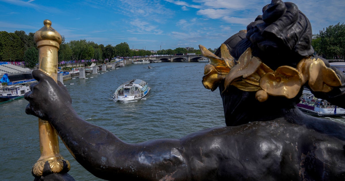 NextImg:Paris Olympics Swim Training Canceled For Second Day Over Seine's Water Quality