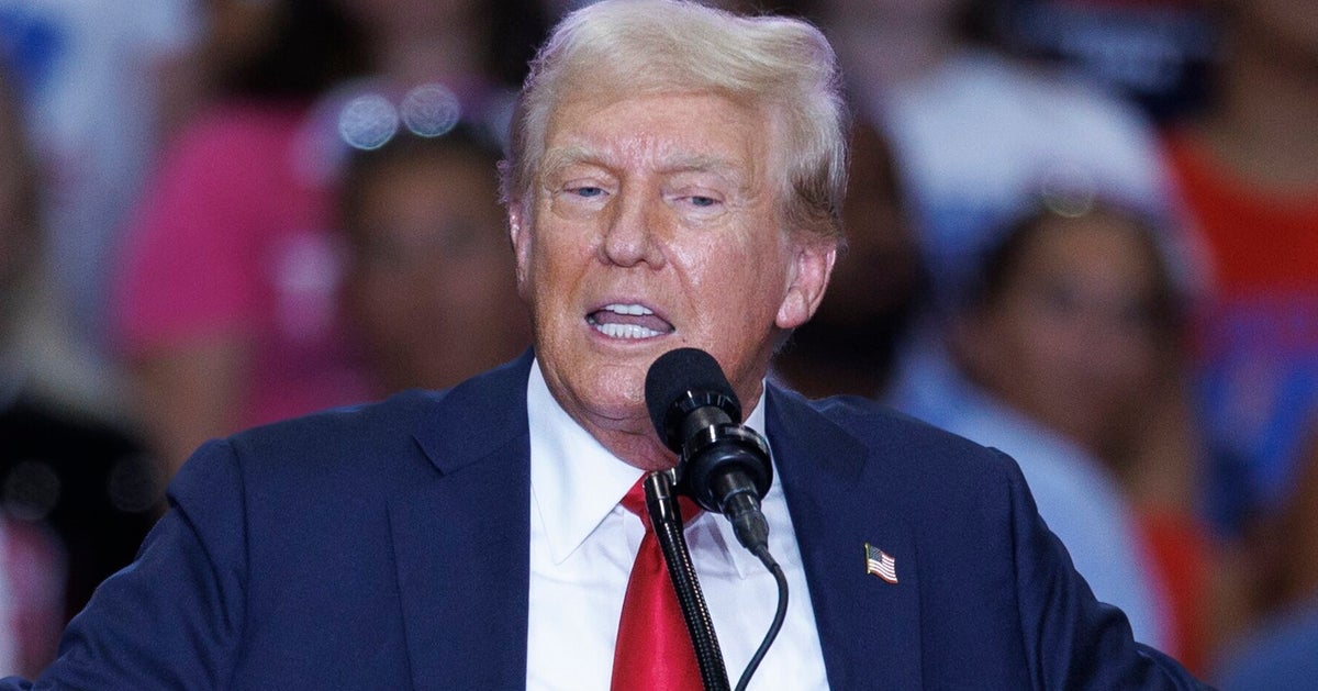 NextImg:Trump Makes A Fuss About Fox News Reporting On Kamala Harris' Rallies