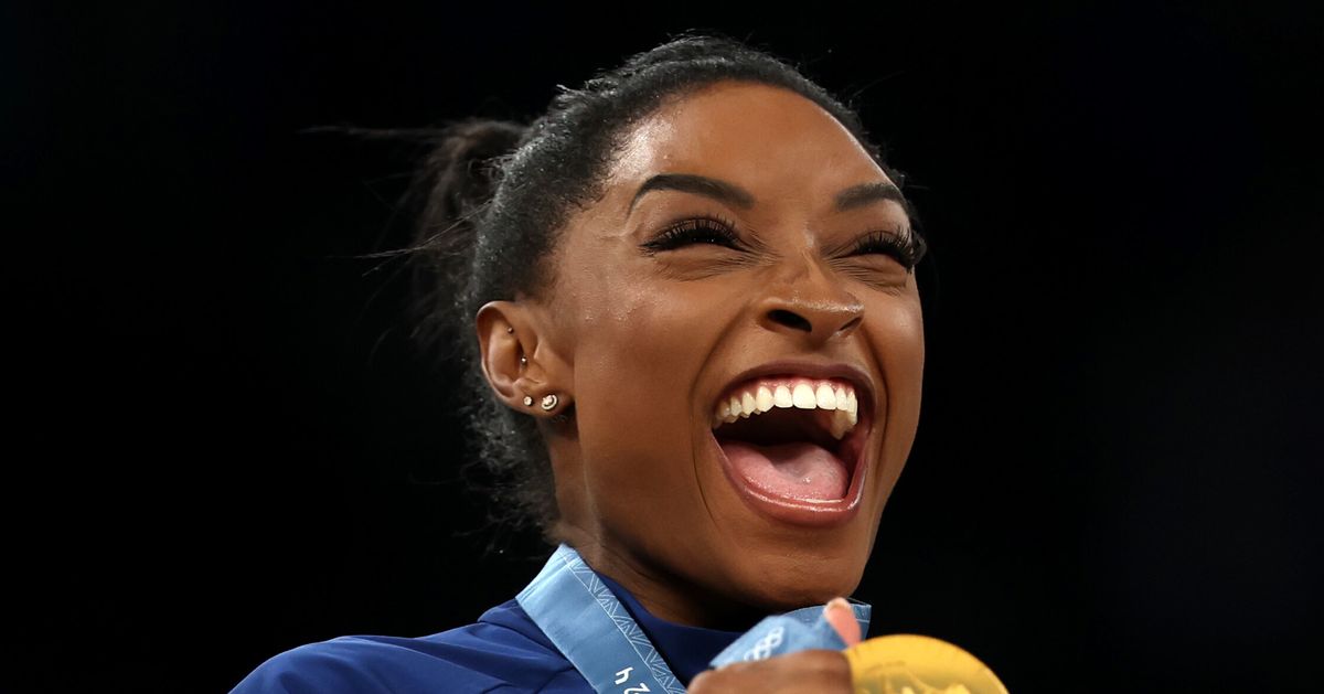 Simone Biles Throws Shade In Hilarious 6-Word Caption About Gold Medal Win
