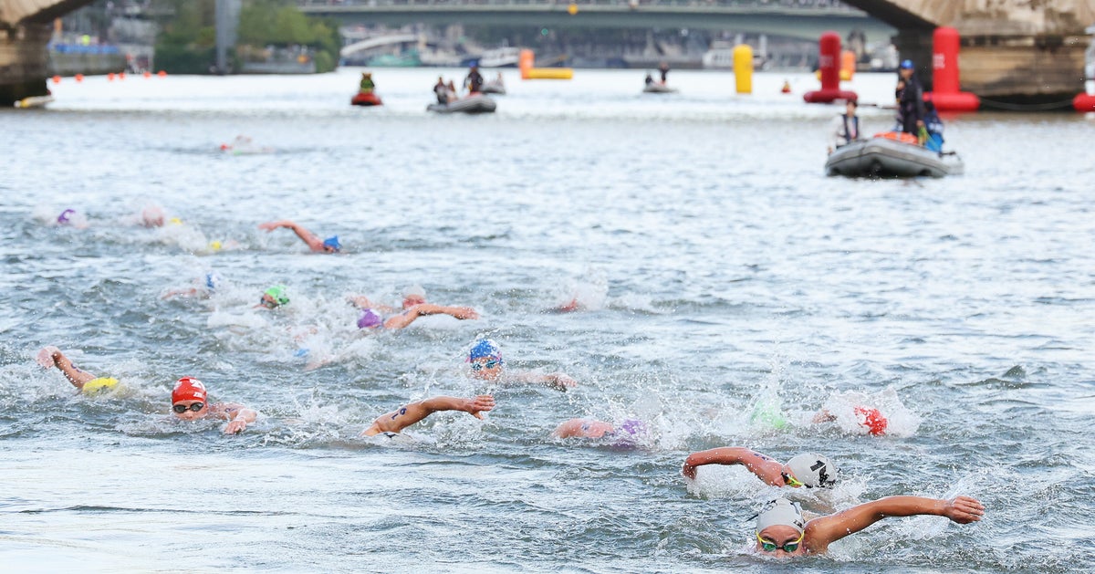 NextImg:Watch Olympic Women's Triathlon -- Yes, They Swam In The Seine! -- In 76 Seconds