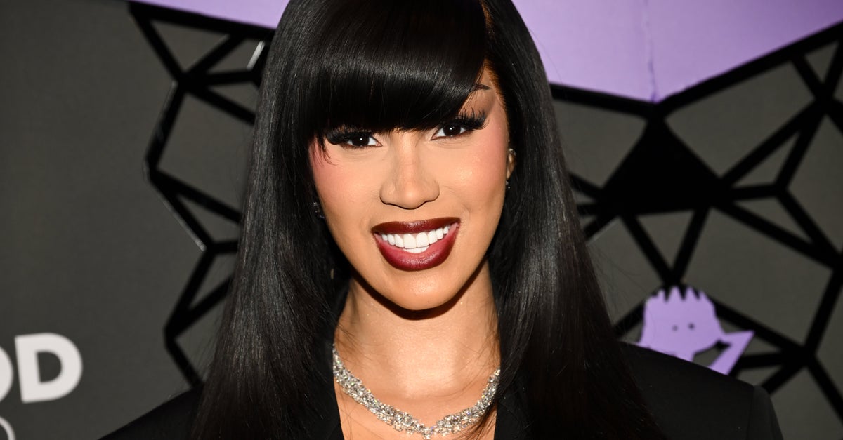 NextImg:Cardi B Announces Pregnancy And Divorce From Offset In The Same Day