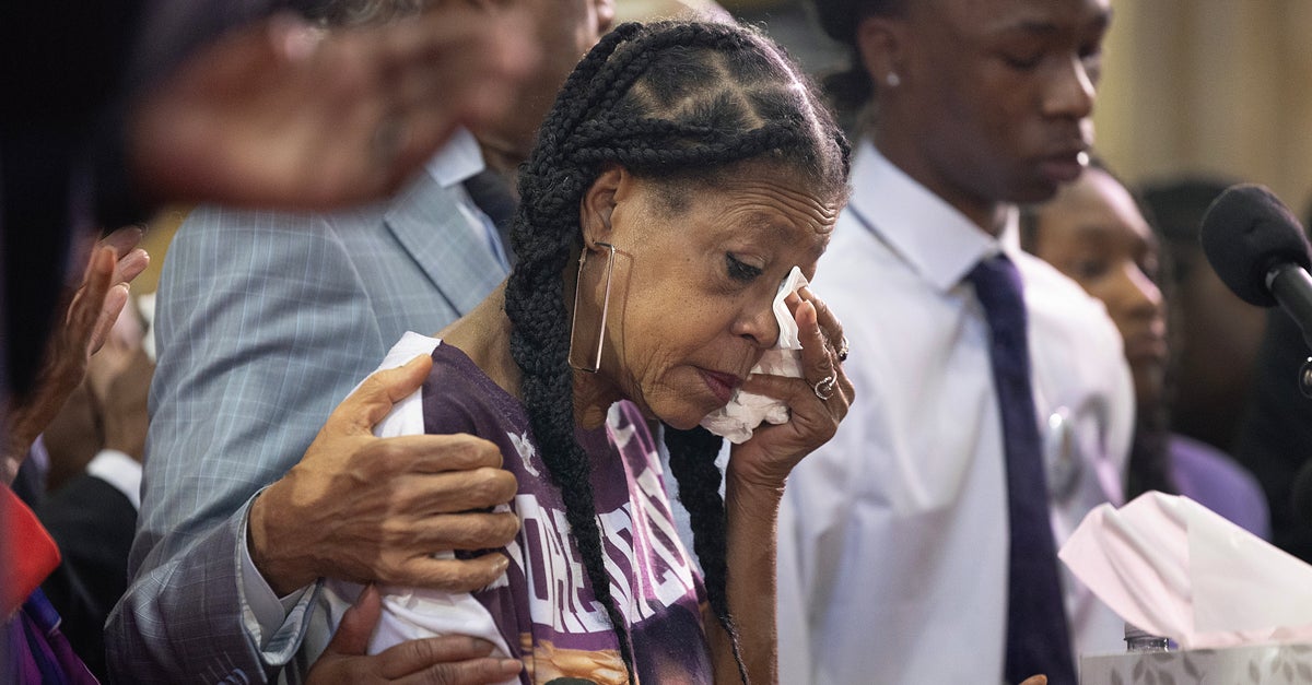 NextImg:Sonya Massey’s Mother Called 911 About Her Daughter Before The Shooting