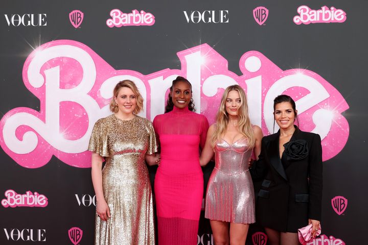 "Barbie" sutradara Greta Gerwig dan bintang Issa Rae, Margot Robbie dan America Ferrera menghadiri "Barbie" Pesta Perayaan di Museum Seni Kontemporer pada tanggal 30 Juni 2023 di Sydney.