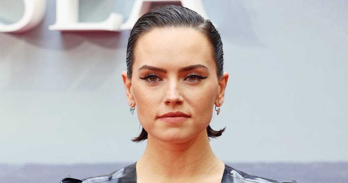 Daisy Ridley Reveals She's Been Diagnosed With Graves' Disease