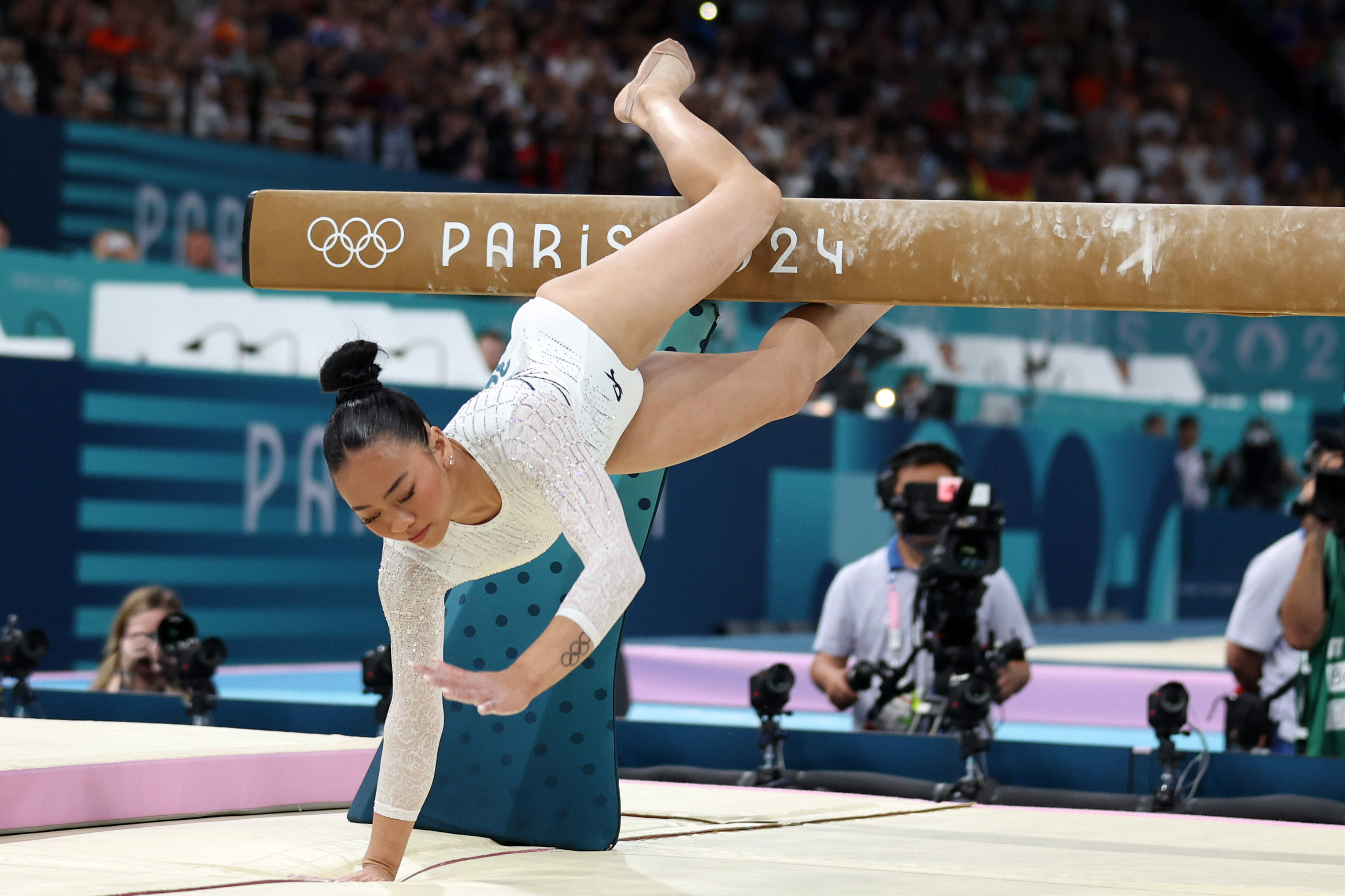 Suni Lee Hilariously Makes Fun Of Her Olympics Balance Beam Fall