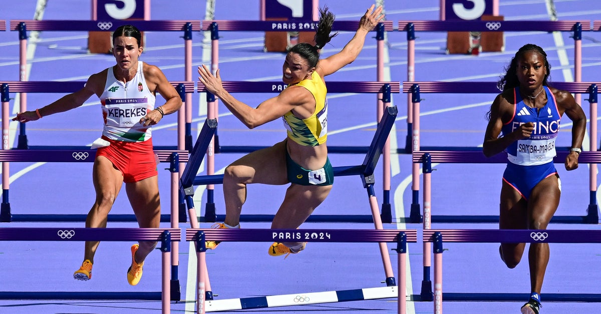 NextImg:Aussie Hurdler Famous For Warmup Dance Suffers Brutal Fall At Olympics