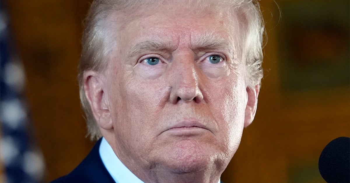 NextImg:Social Media Reacts To Donald Trump's Wackadoodle Press Conference