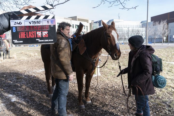 Pedro Pascal and Bella Ramsey behind the scenes of The Last Of Us season one