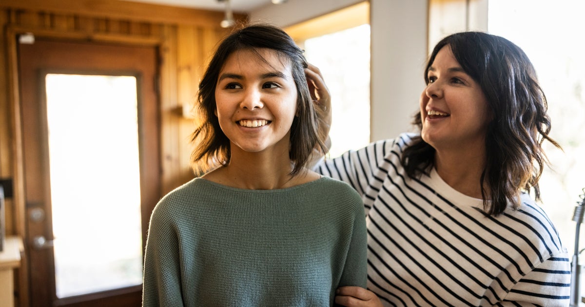 NextImg:5 Signs Parents Have Unhealthy Boundaries With Their Teen