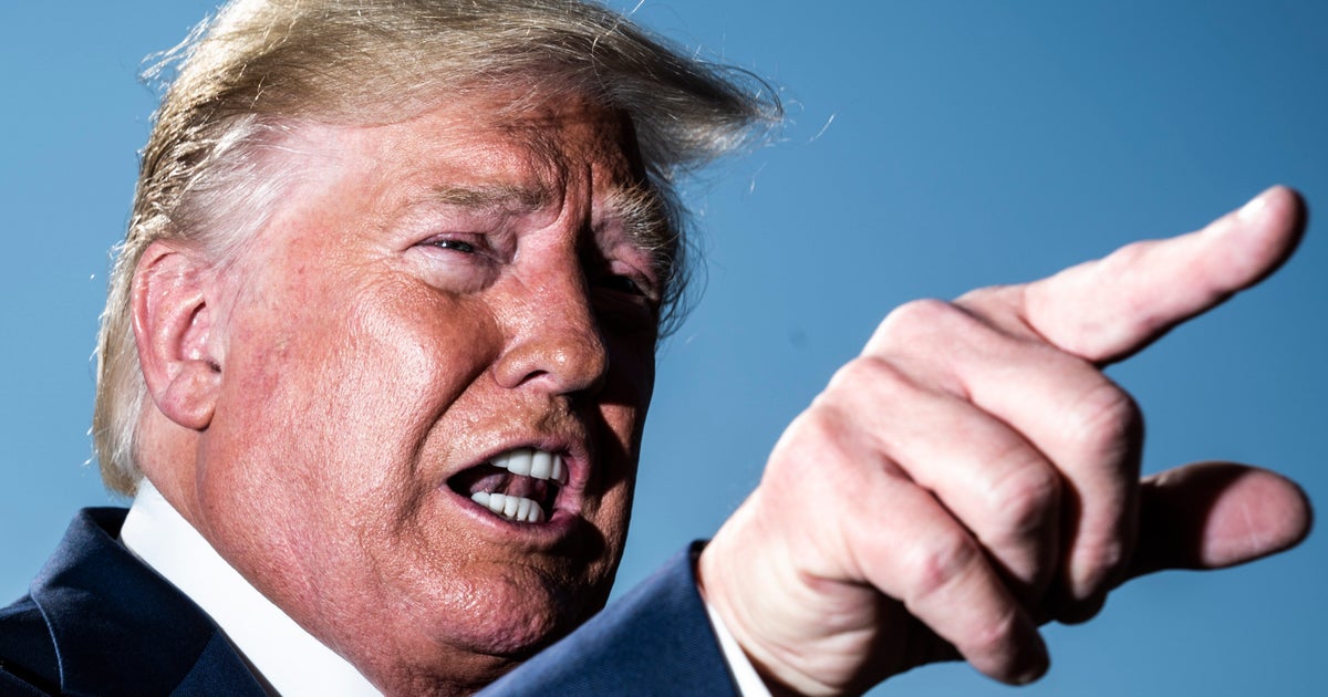 NextImg:Mocking New Billboards Troll Trump To His Face Right Outside His Favorite Golf Courses