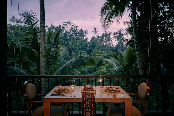 The Most Uncommon Locations To Dine On All 7 Continents 4 66be14762300001e0020d296