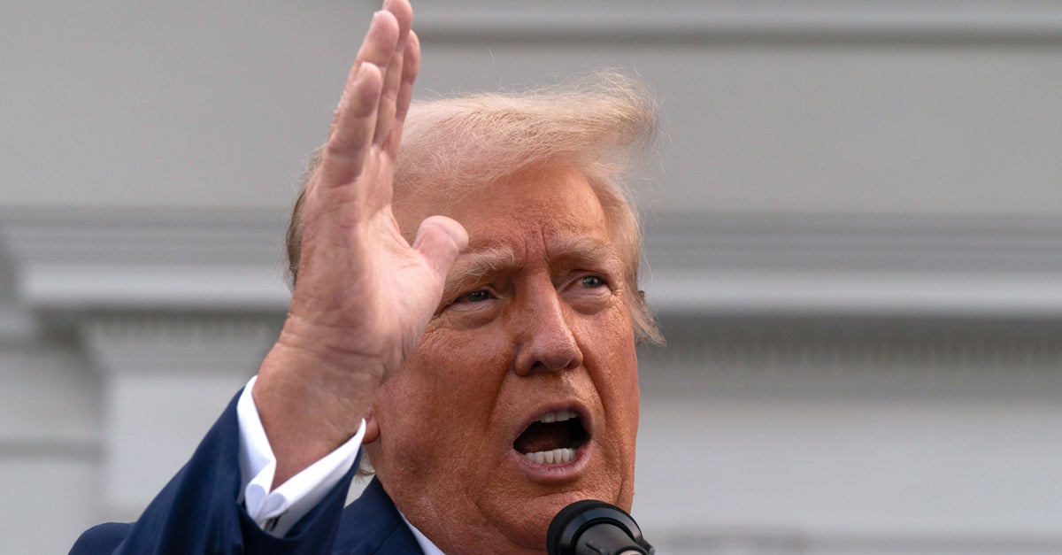 NextImg:OOPS! Trump Accidentally Hands Kamala Harris And Gavin Newsom A Major Compliment